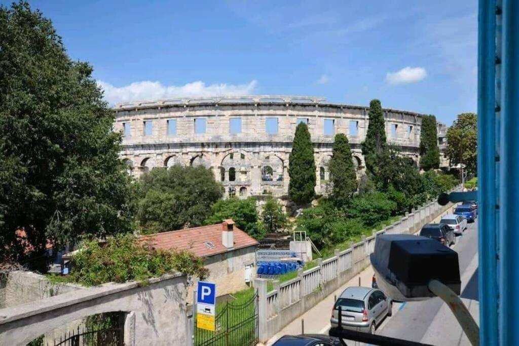 Colloseum View From The Apartment PUY Eksteriør bilde